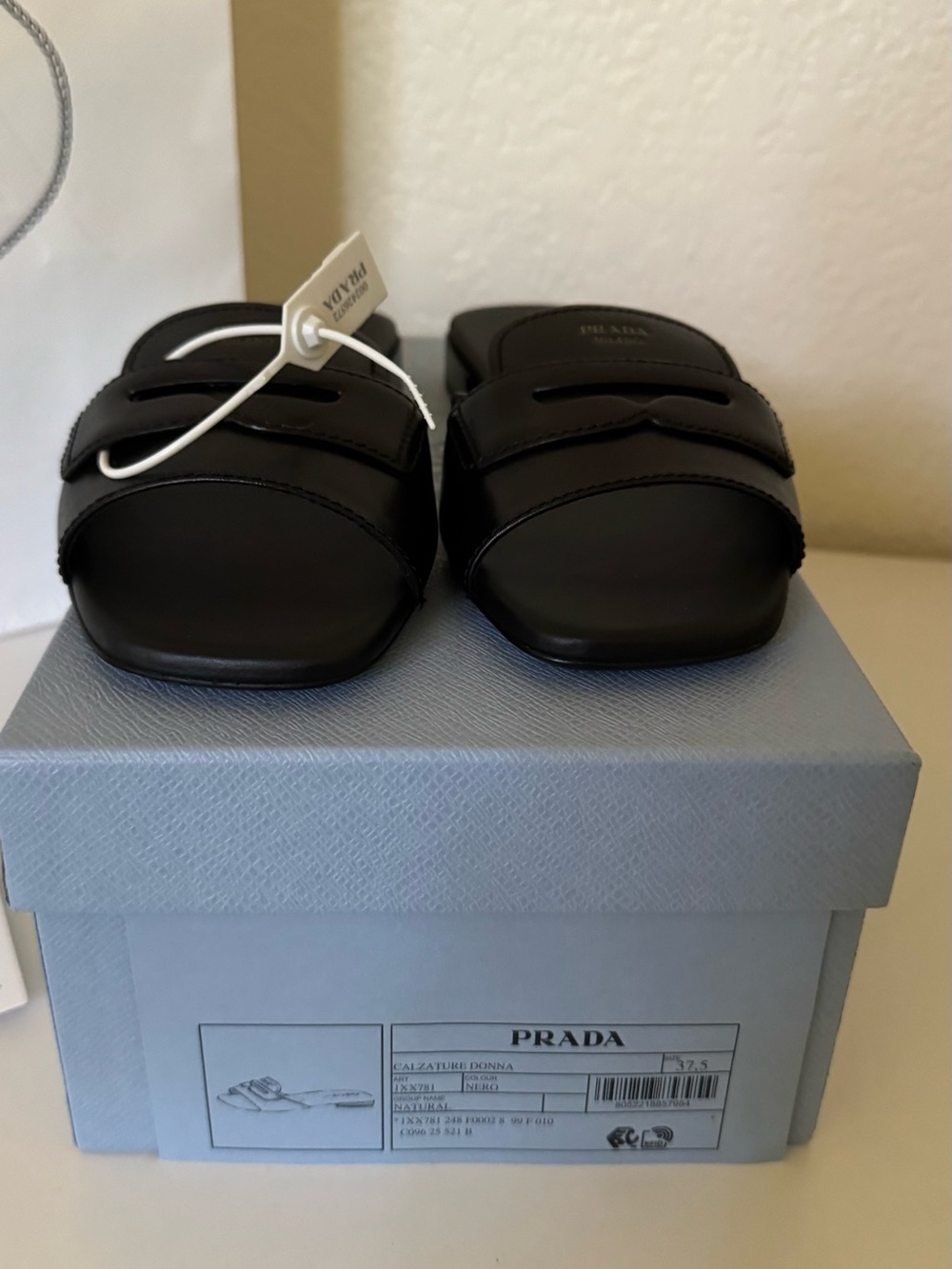 Prada Black Leather slides size 37.5 - Picture 8 of 9